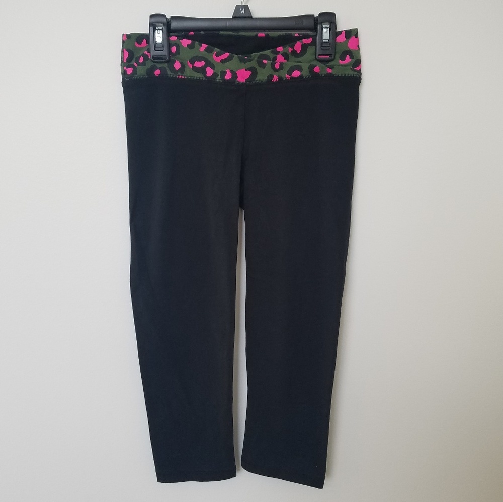 VS cropped yogas